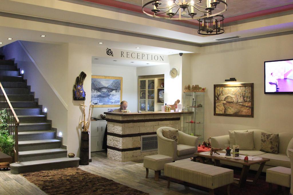 Hotel Rodovoli Konitsa Esterno foto